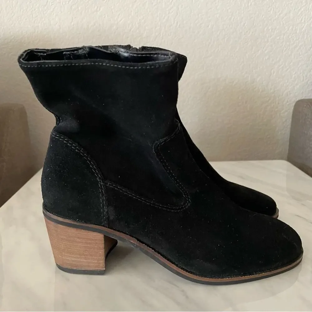 Crevo Jade‎ Suede Block Heel Bootie Black Size 6 New